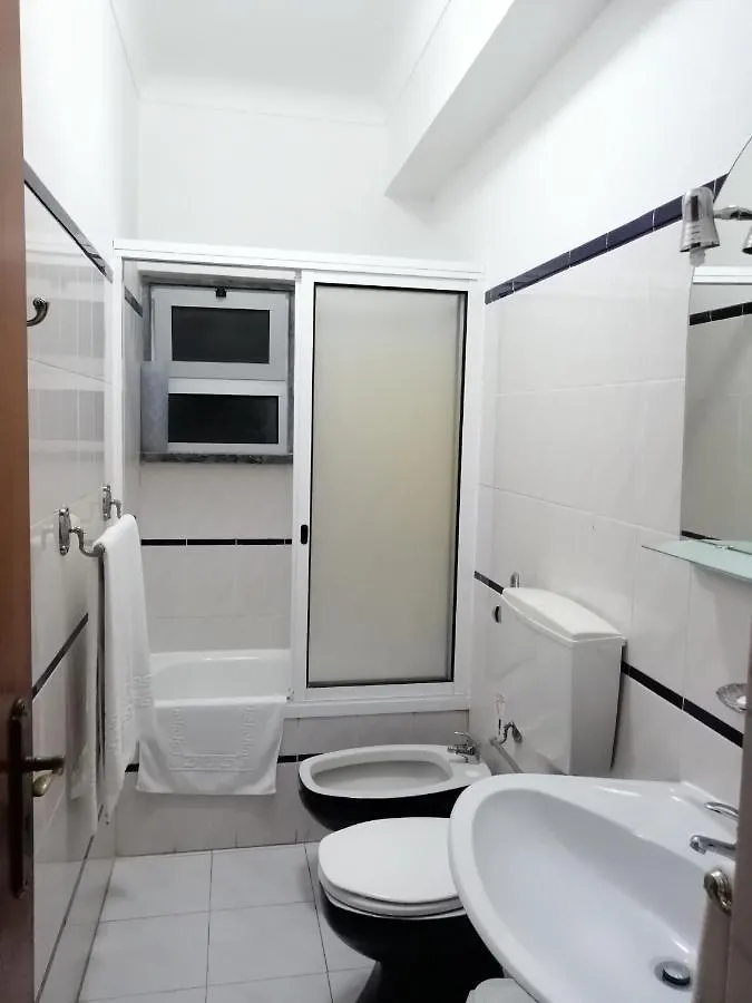 Hostel Boutique Marisol Monte Gordo Guest house